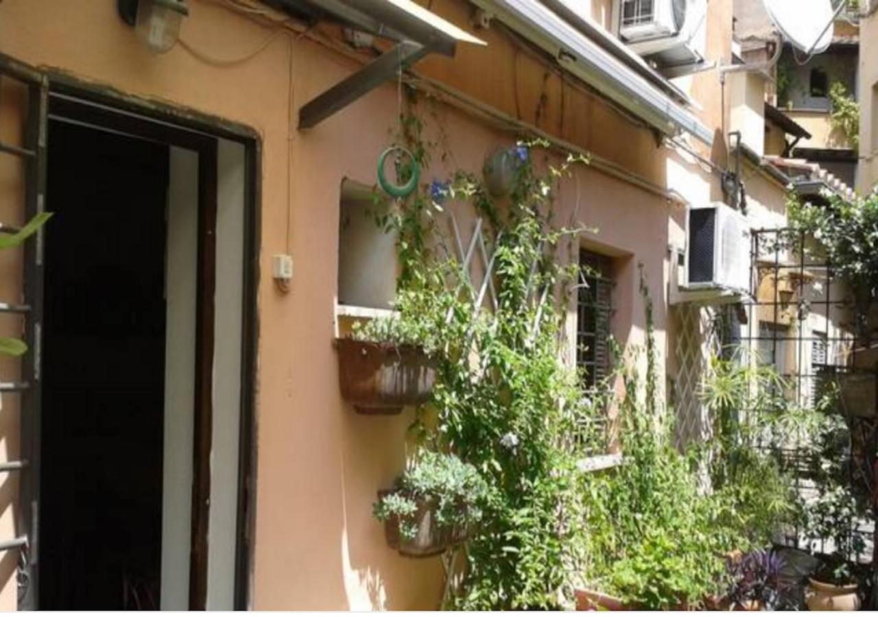 Independent With Garden Heart Of Trastevere John Cabot Roma Exterior foto
