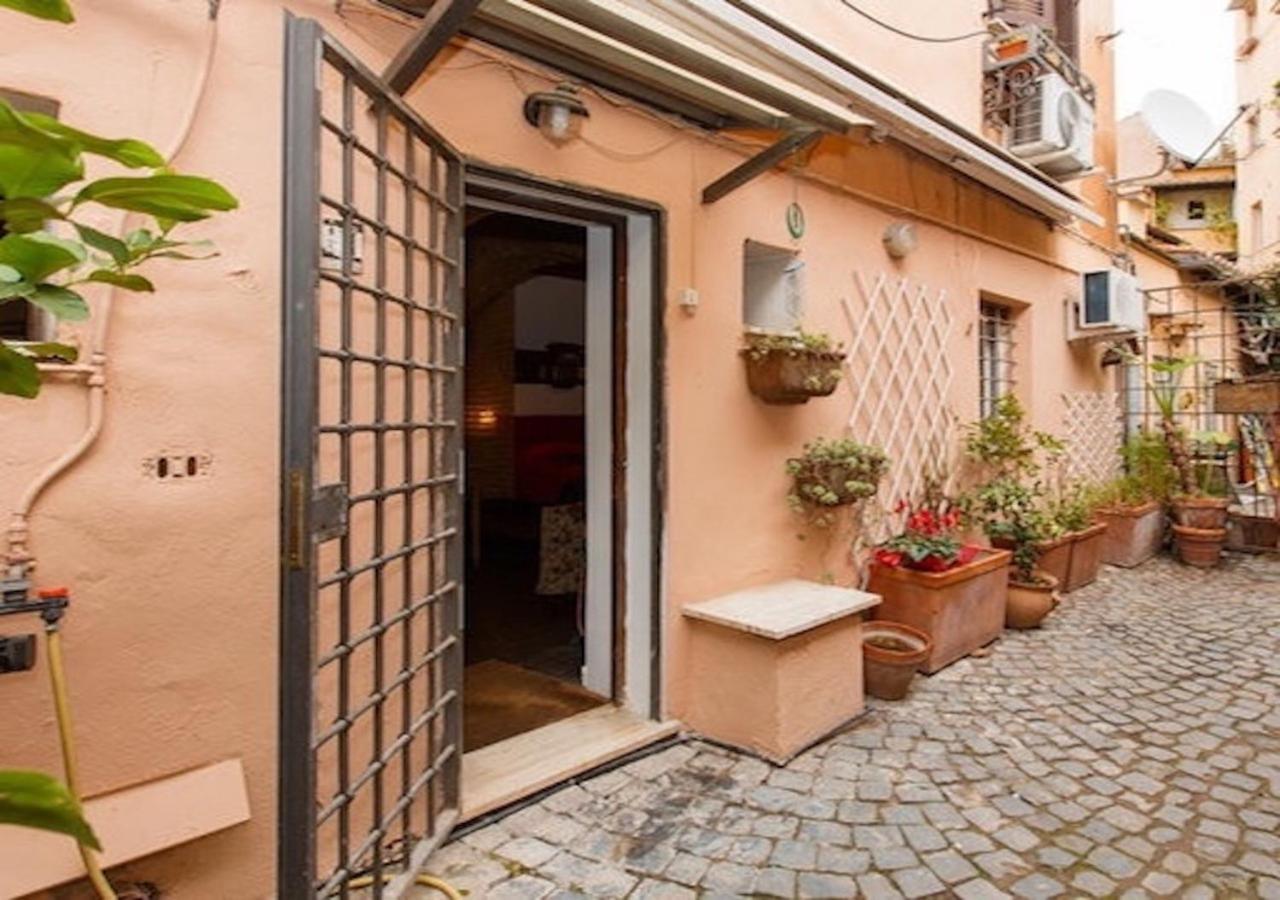 Independent With Garden Heart Of Trastevere John Cabot Roma Exterior foto